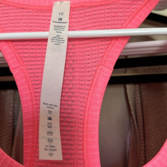 Lululemon Swiftly Tech Racerback
Heathered Neon Pink size 10 - Picture 5 of 5